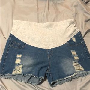 Maternity shorts